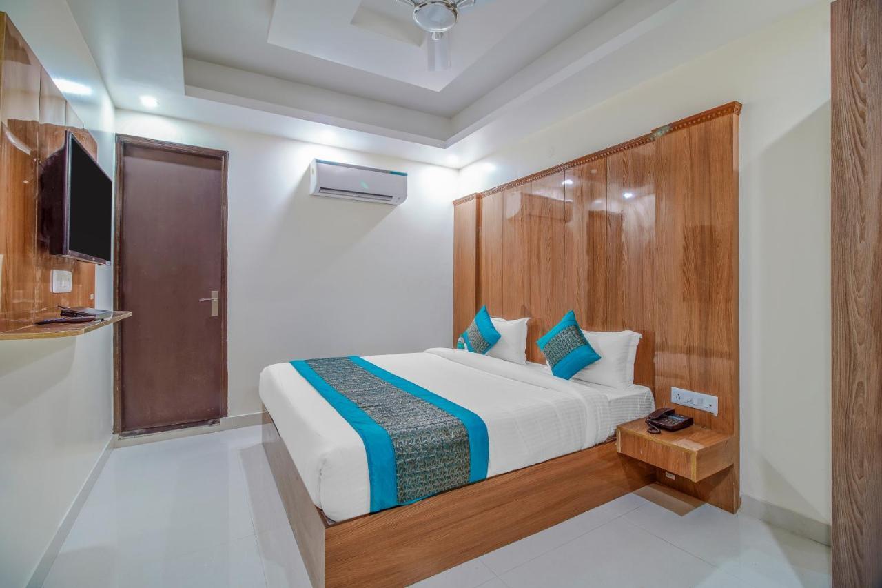 Hotel Classic Plaza At Delhi Airport نيودلهي المظهر الخارجي الصورة