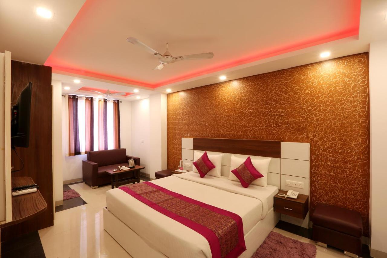 Hotel Classic Plaza At Delhi Airport نيودلهي المظهر الخارجي الصورة